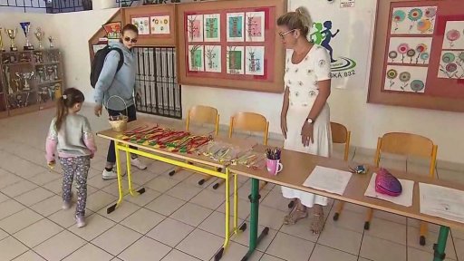 Stížnost na oddělené zápisy do škol