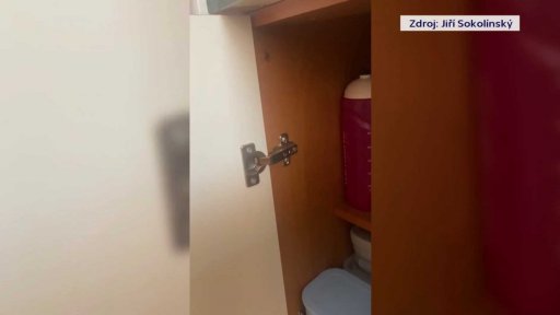 Švábi v Lenešici na Lounsku