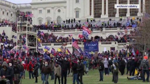 Slyšení šéfa FBI před americkými senátory