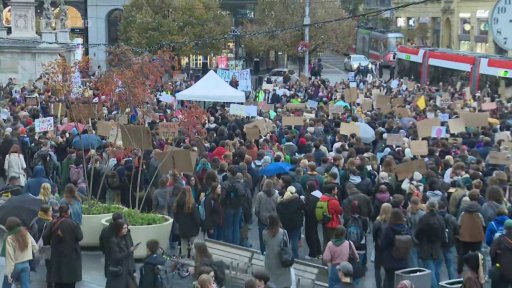 Demonstrace v Brně proti Petru Macinkovi