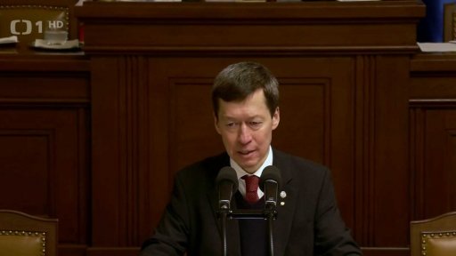 Hádky o vedení sněmovny