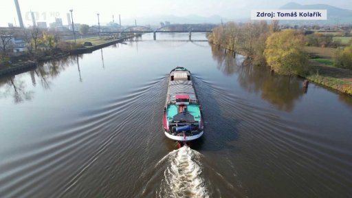 Návrat lodí na Labe