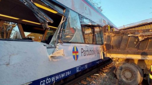 Srážka vlaku s nákldním autem