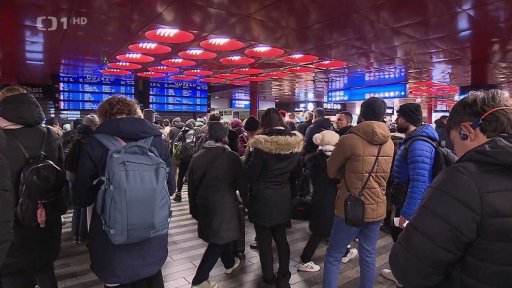 Poškozené trakční vedení