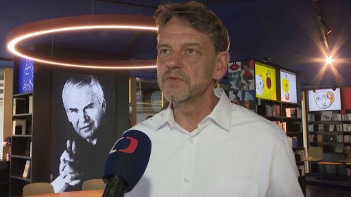 Kundera jako lákadlo turisty