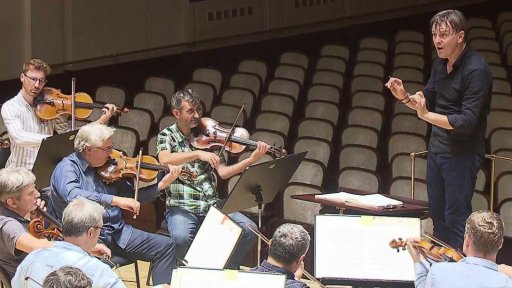 Symfonický orchestr hlavního města Prahy FOK s novým dirigentem