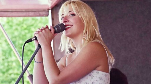 Anna Julie Slováčková: 22. 08. 1995 - 06. 04. 2025