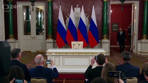 Utichnou zbraně, nastoupí diplomacie?