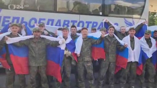 Rusko a Ukrajina si vyměnily zajatce a padlé