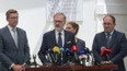 Fialova vláda přežila hlasování o nedůvěře