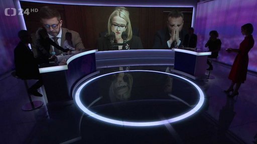 Část schůze za zavřenými dveřmi