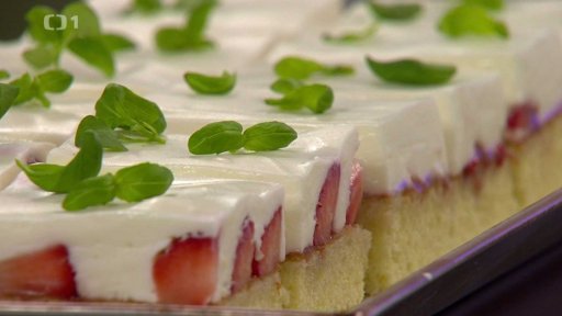 Jahodové tvarohové řezy