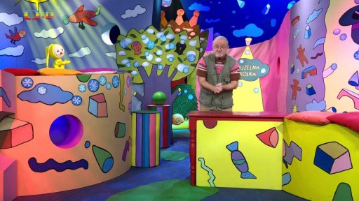 František si moc přeje, aby děda vyprávěl nějakou svou veselou popletenou pohádku…