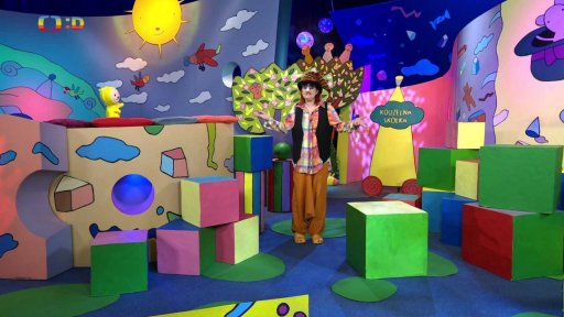 Trpaslice, která vyrostla a nevejde se do svého domečku…