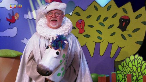 Dědova a Františkova hra na Prince a Zlobišáka, který schoval hadici a princ nemůže zalít zahrádku…