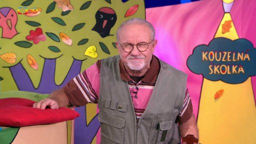 Fany už chce sníh a děda vysvětluje, jak to s tím prvním sněhem je…