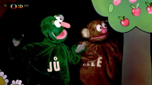 Muf v lstivém převleku za Sněhurku pozlobí Jůheláky.