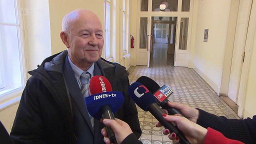 Soud s psychiatrem obviněným ze sexuálního útoku