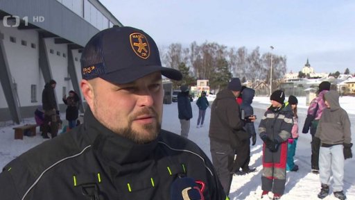 Rychlobruslařský ovál ve Žďáru nad Sázavou