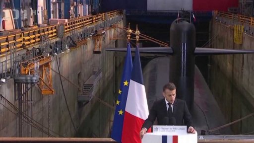 Francie navýší počet jaderných zbraní