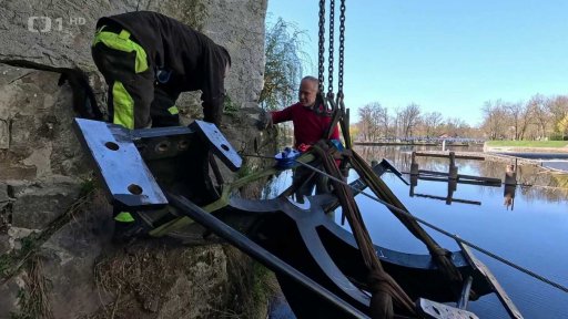 Opravená Francisova turbína