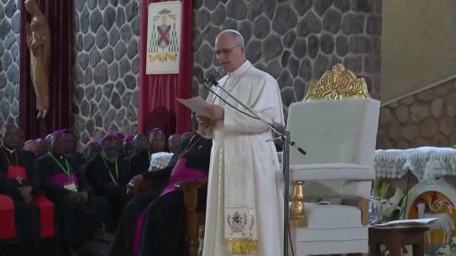 Papež kritizuje výdaje na války