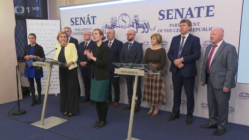 Senát proti vládní regulaci cen pohonných hmot