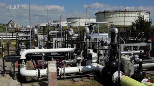 Napouštění ropovodu Družba