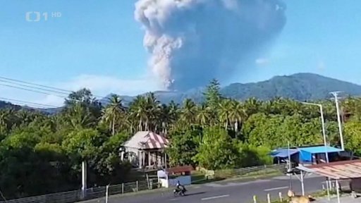 Pohřešovaní turisté po erupci sopky