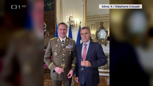 Francie ocenila náčelníka generálního štábu Karla Řehku