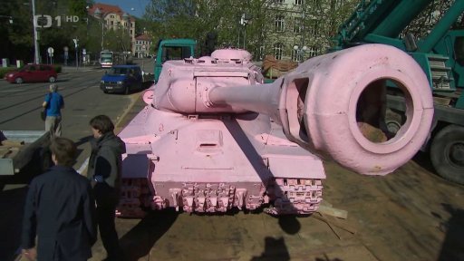 Růžový tank číslo 23
