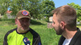 Dobrovolník z Česka pomáhá s převozem pacientů