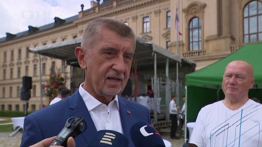 Nový zákon o ČT a ČRo je těžko opravitelný, poplatky vláda zruší jinak