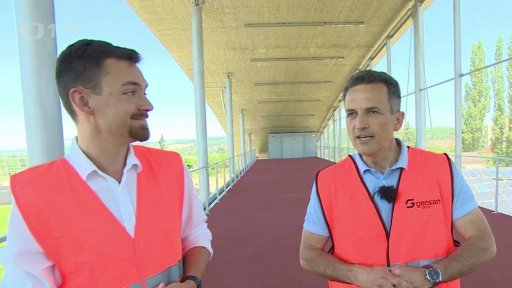 Stavba unikátní atletické dráhy v Plzni