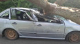 Pád stromu na projíždějící auto