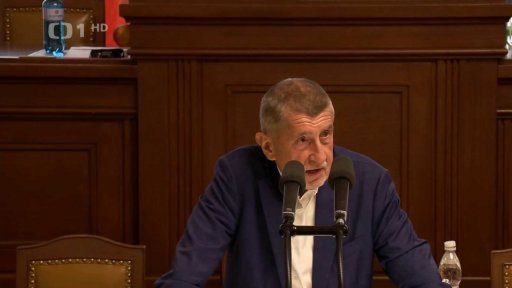 Prohlubování sporu mezi vládou a prezidentem