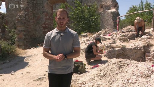 Archeologové v Děvičkách