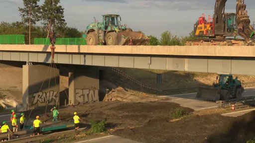 Demolice nadjezdů nad Pražským okruhem