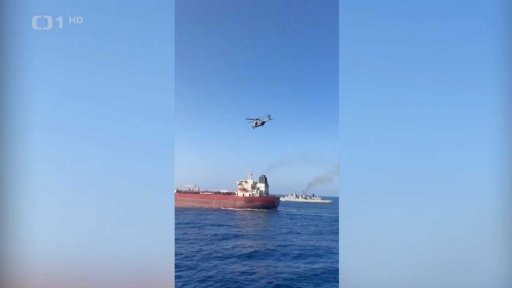 Podezřelý tanker ve Středozemním moři