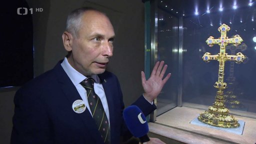 Relikvie ukrytá v Závišově kříži