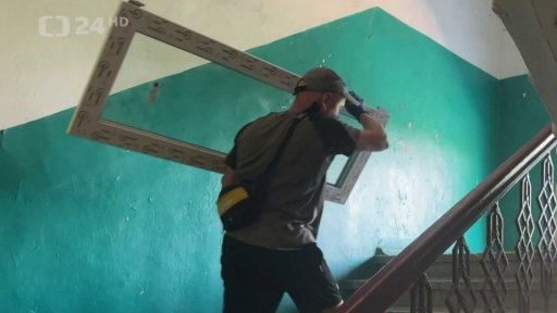 Vláda chce škrtat pomoc Ukrajině