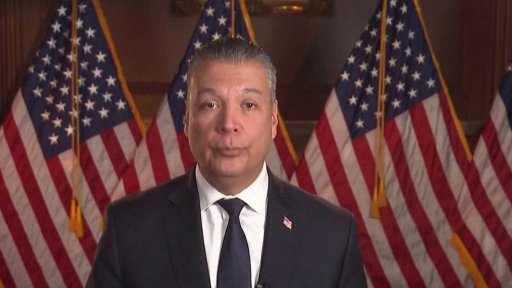 Plní Donald Trump své předvolební sliby?