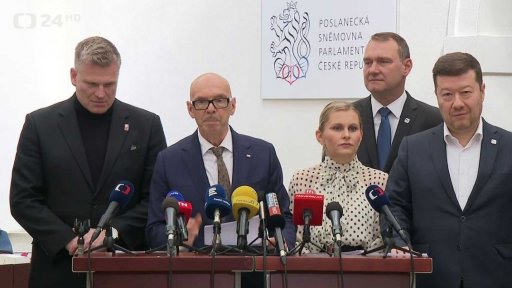 Koalice představila změnu financování ČT a ČRo