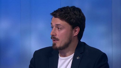 Sněmovna prosadila zákon o regulaci cen paliv