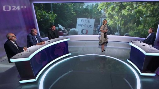 Čtyři sta připomínek a jedna novela