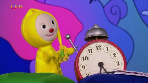 František drží hodinové ručičky a “zastavuje čas” + obrázky z nápadníku + rozloučení