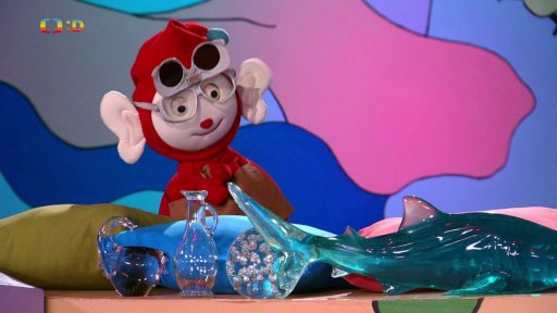 Lucka s Filípkem představují další profesi. Dnes si hrají na skláře…