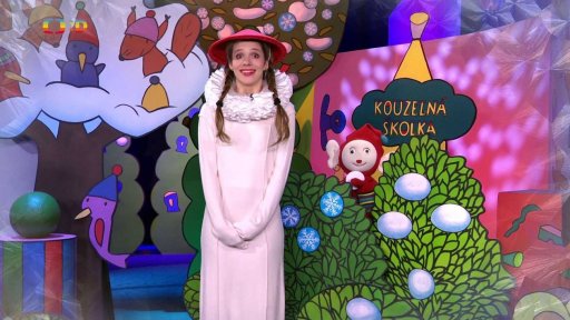 Ve školce jsou rozházeny bílé puntíky. Spadly z muchomůrky, když se klepala zimou…