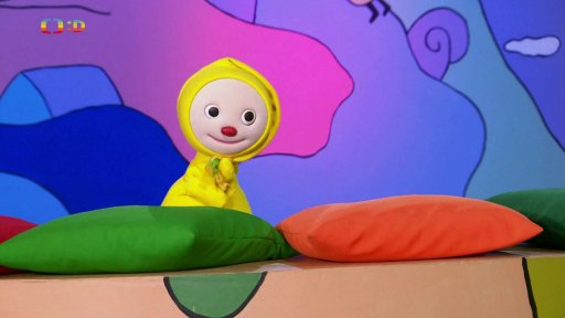 Děda se vrátil do dětských let a hraje si jako malý kluk. František myslí, že se vrátil v čase a chce to napravit