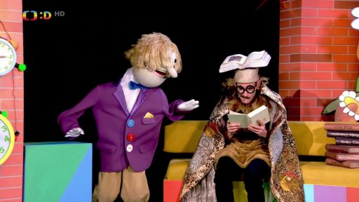 Pan Knihomol zjistí, že už všechno přečetl a Harry musí volat knihovnickou pohotovost.